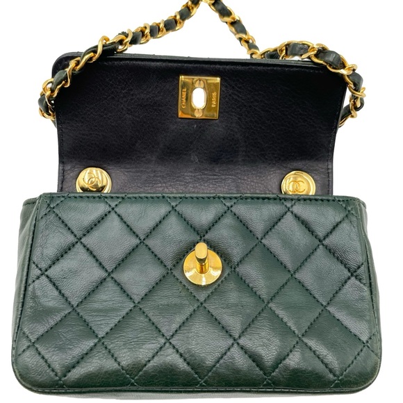✨$3150✨ Chanel Vintage Extra Mini Forest Green Flap Bag - Picture 5 of 10